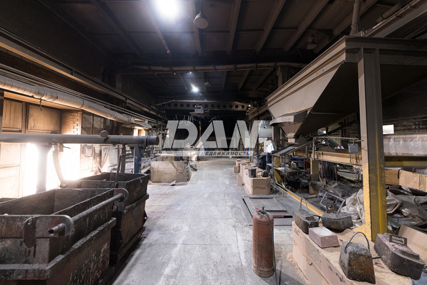 Производственное помещение 1256 м²