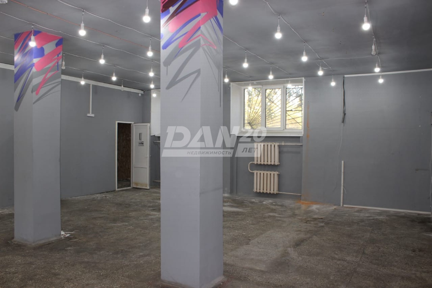 Торговое помещение 243,9 м²