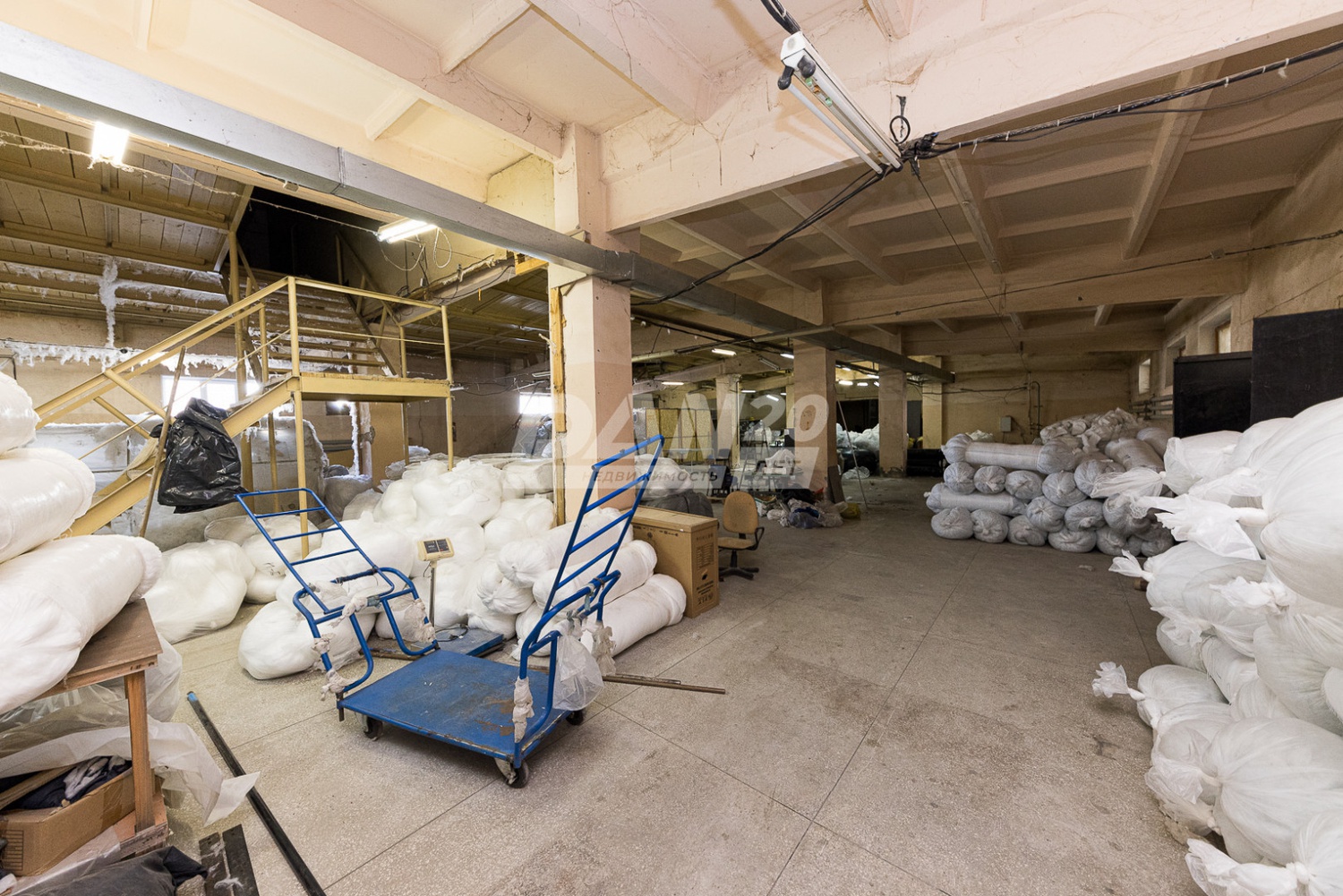 Производственное помещение 1200 м²