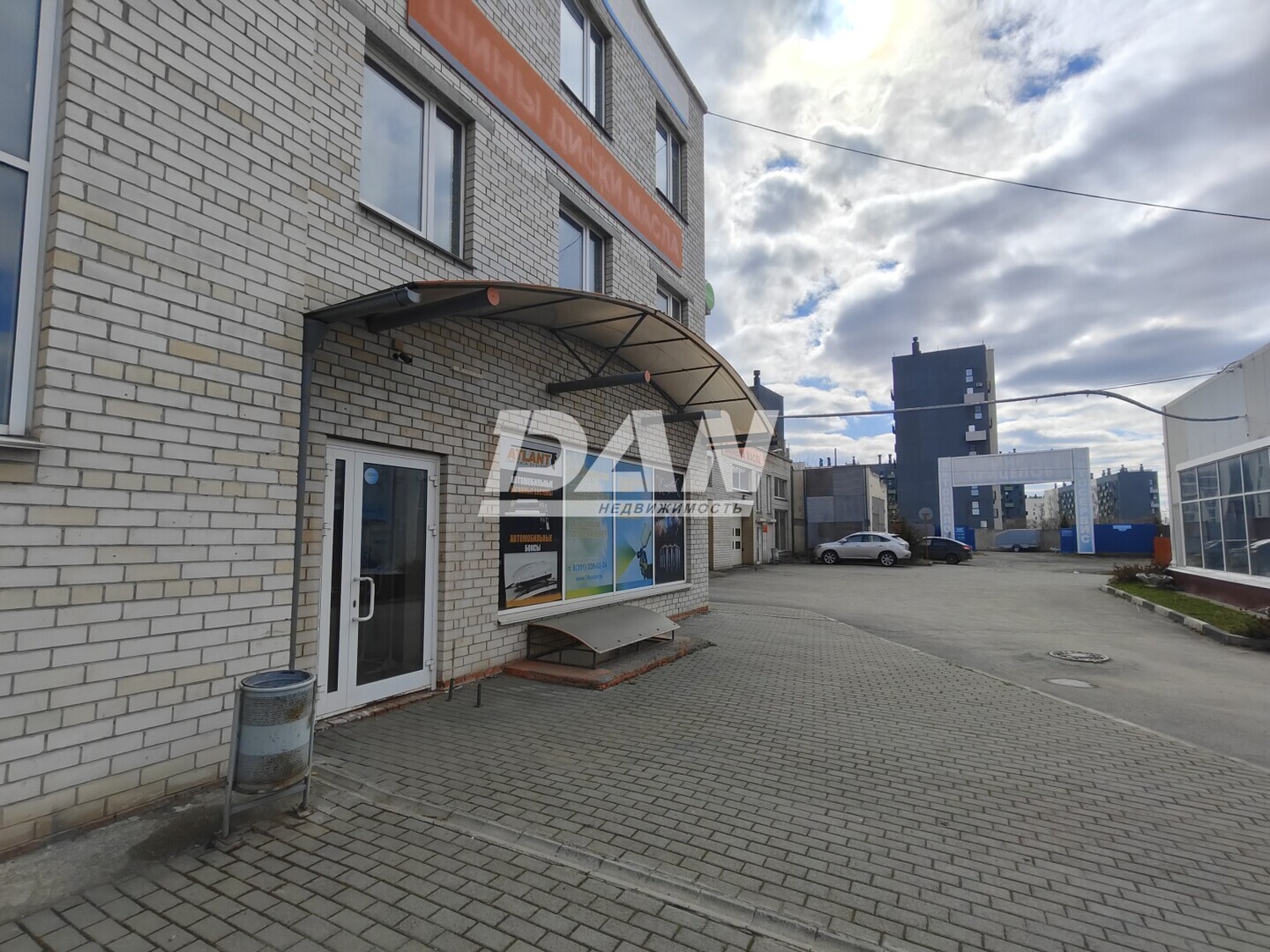 Помещение свободного назначения 339 м²