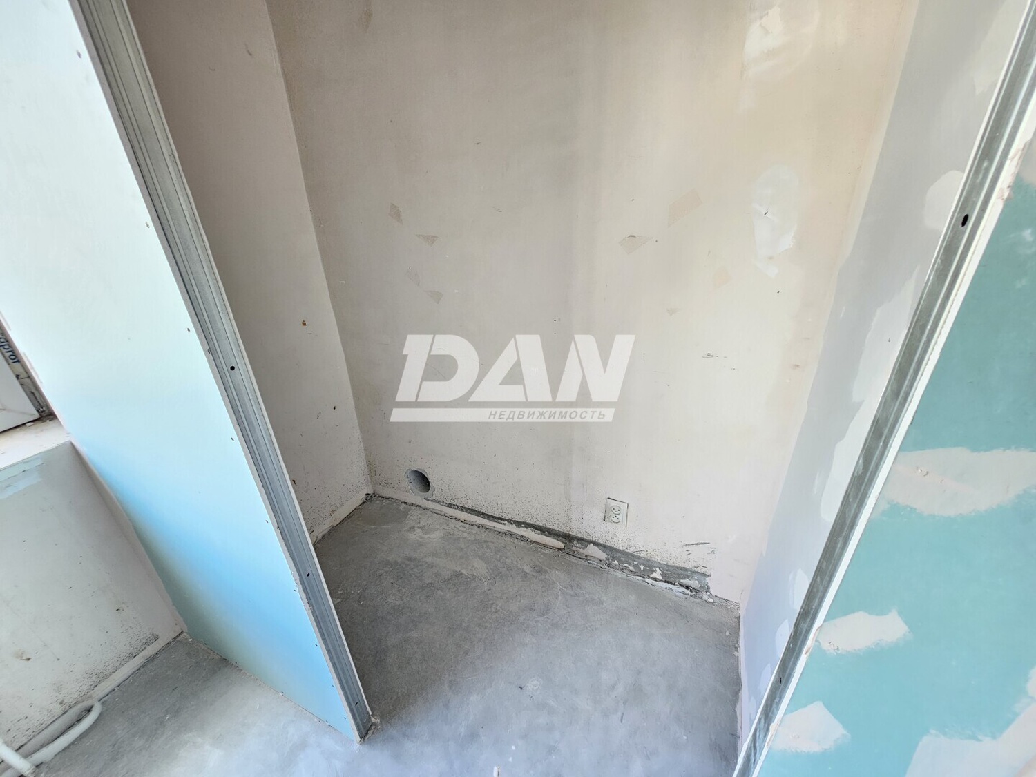 Помещение свободного назначения 330 м²