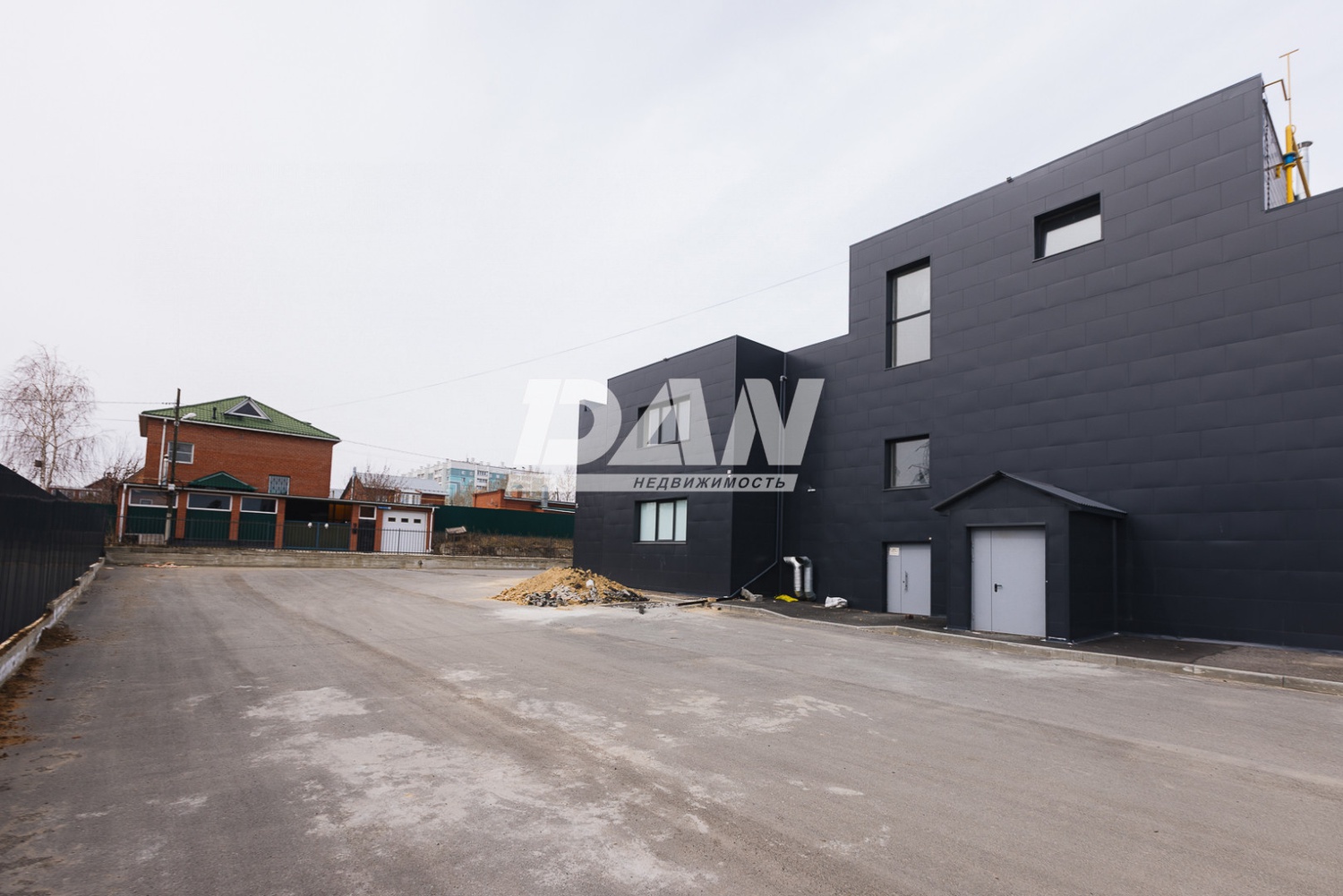 Помещение свободного назначения 610 м²