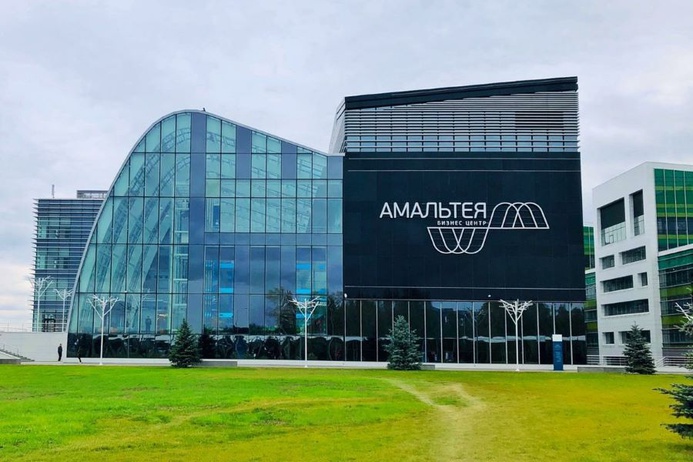 Яндекс арендовал офис в БЦ «Амальтея» в Сколково
