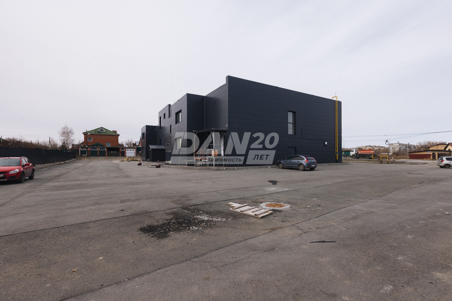 Помещение свободного назначения 287 м²