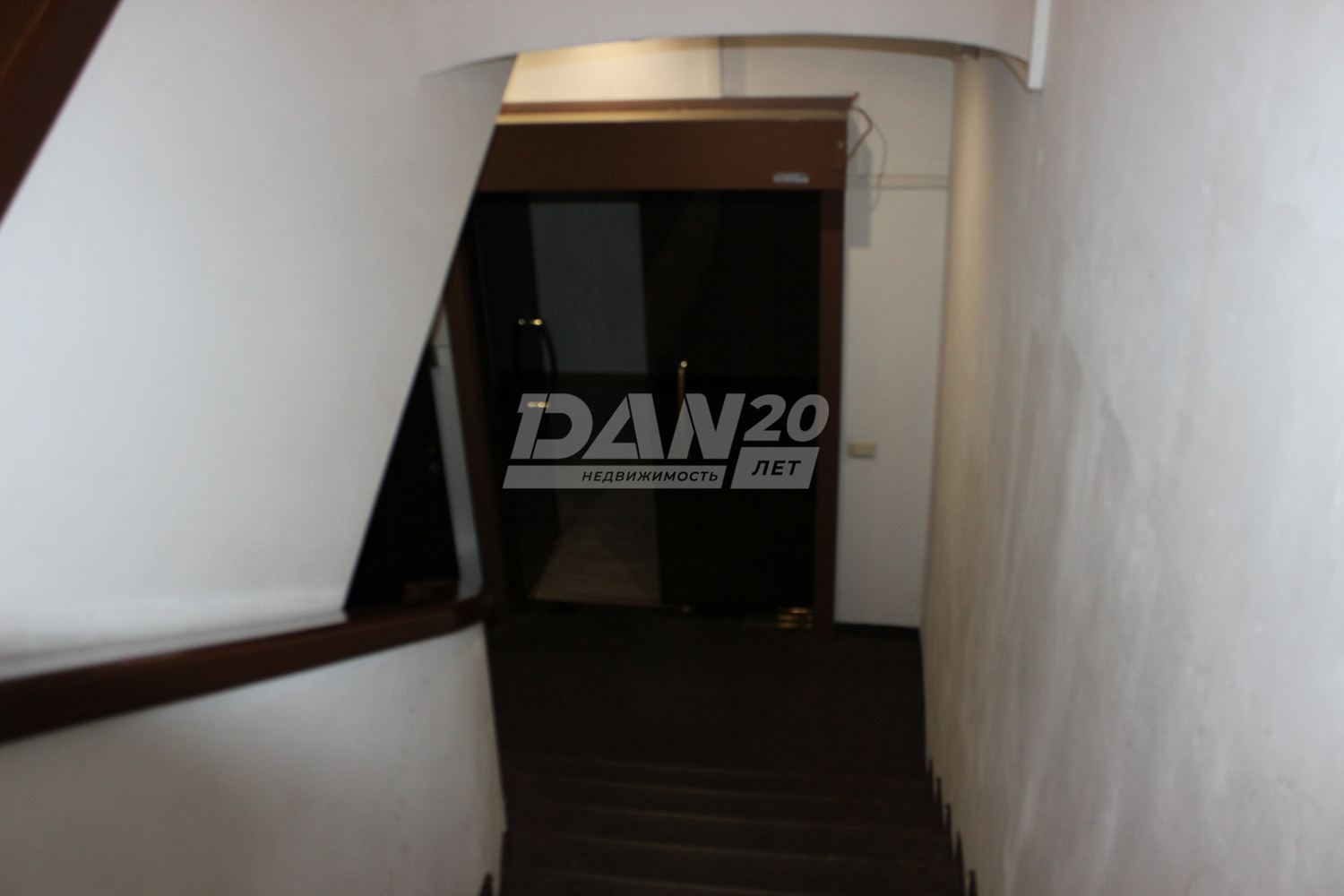 Помещение свободного назначения 897,7 м²