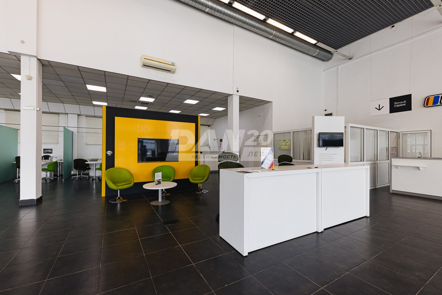 Торговая площадь 1625 м²
