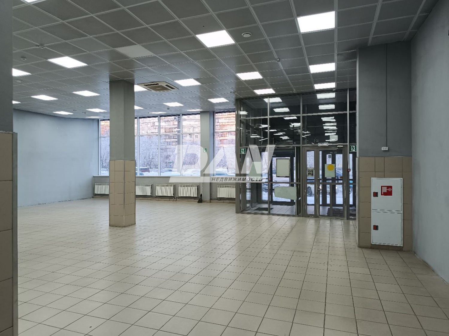 Помещение свободного назначения 186 м²