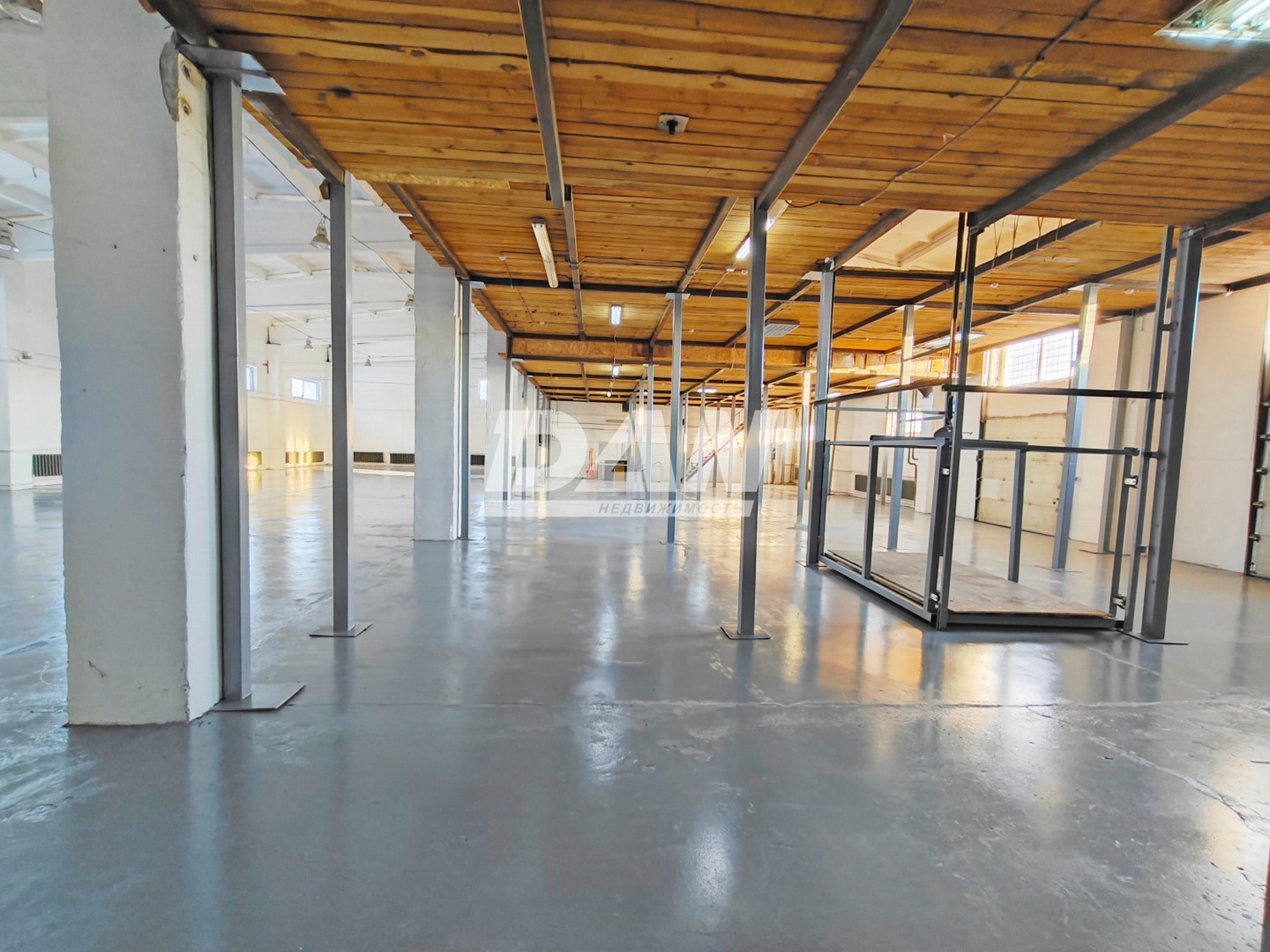 Склад 891,8 м²