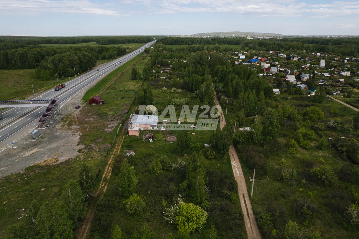 Земельный участок 15000 м²