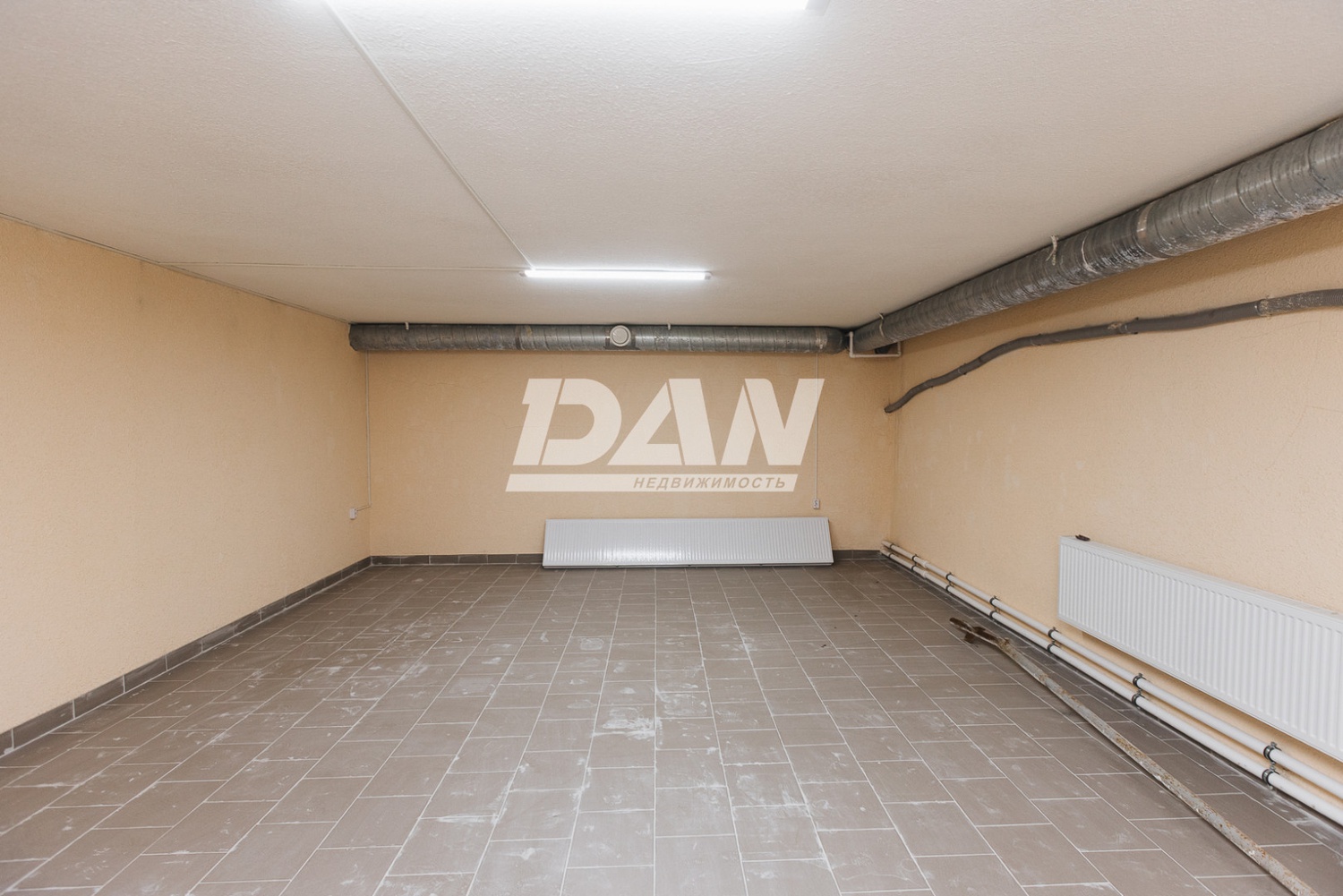 Помещение свободного назначения 610 м²