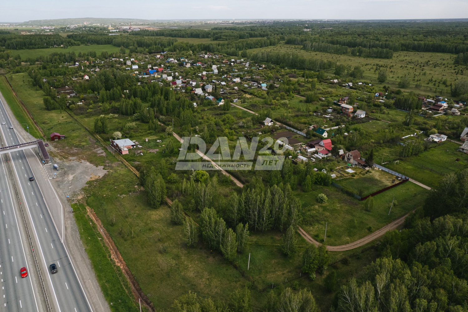 Земельный участок 15000 м²