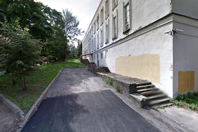 ДОМ.РФ реализует участок со зданием на Дворцовом проспекте в Ломоносове