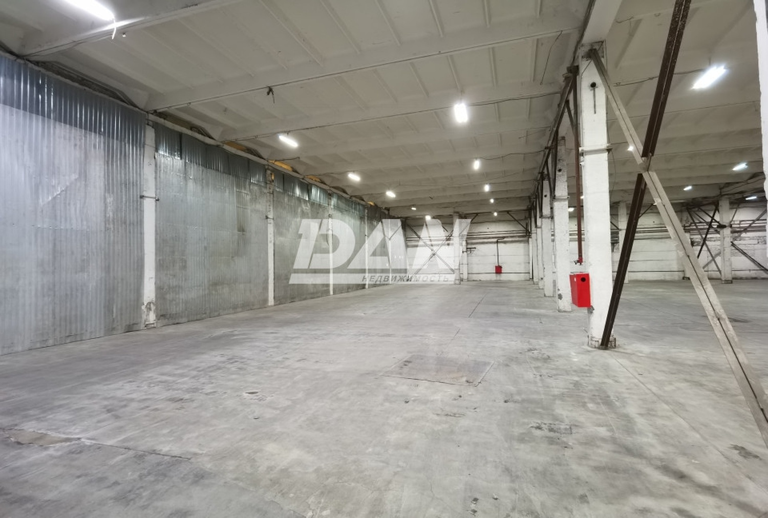 Склад 2650 м²