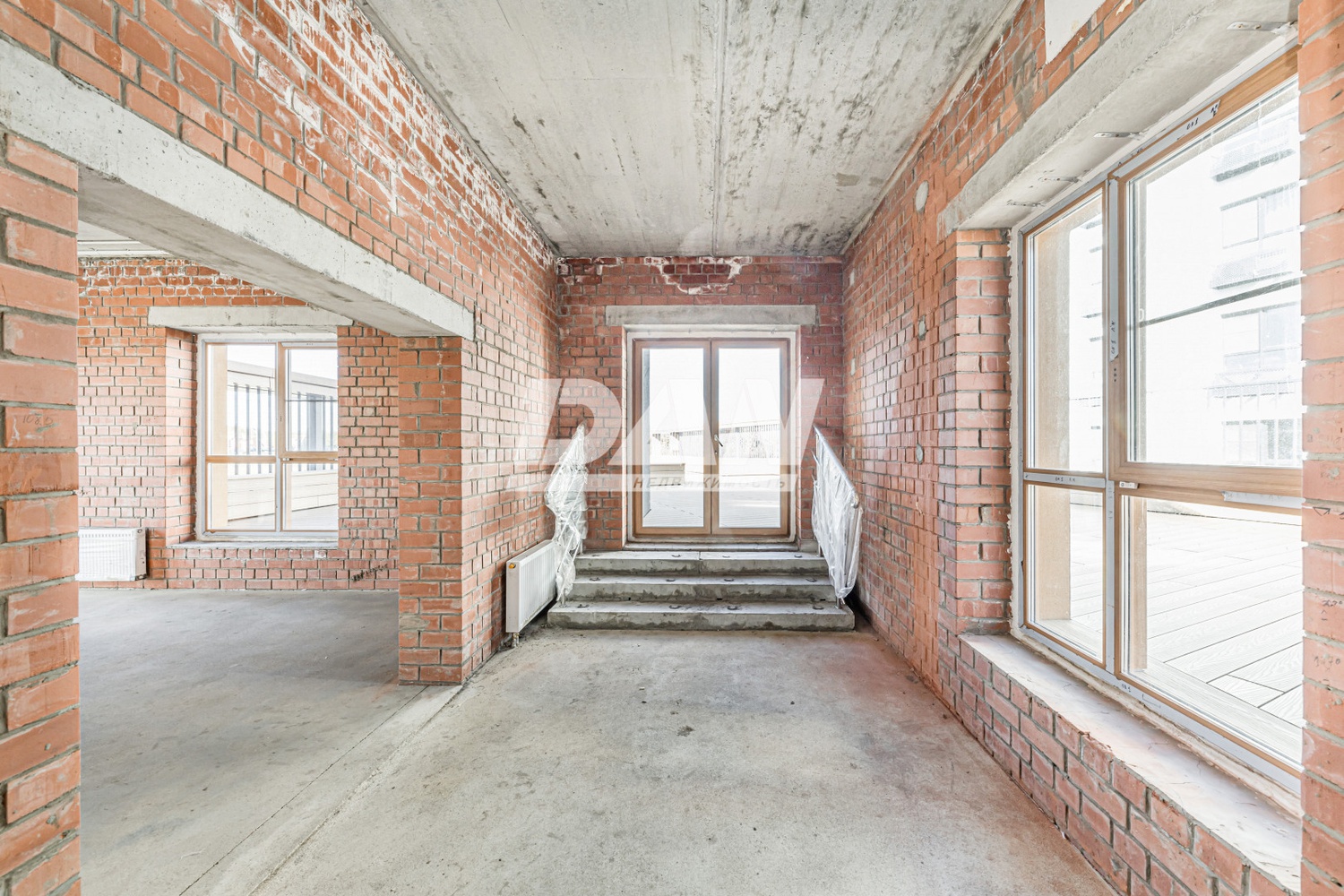 Торговая площадь 599,7 м²