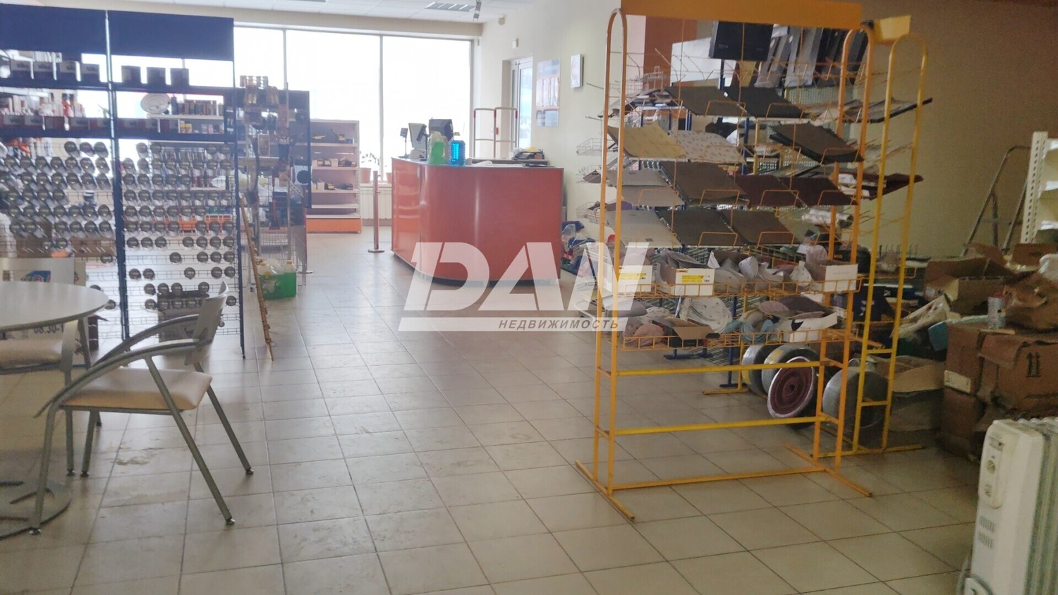 Помещение свободного назначения 339 м²