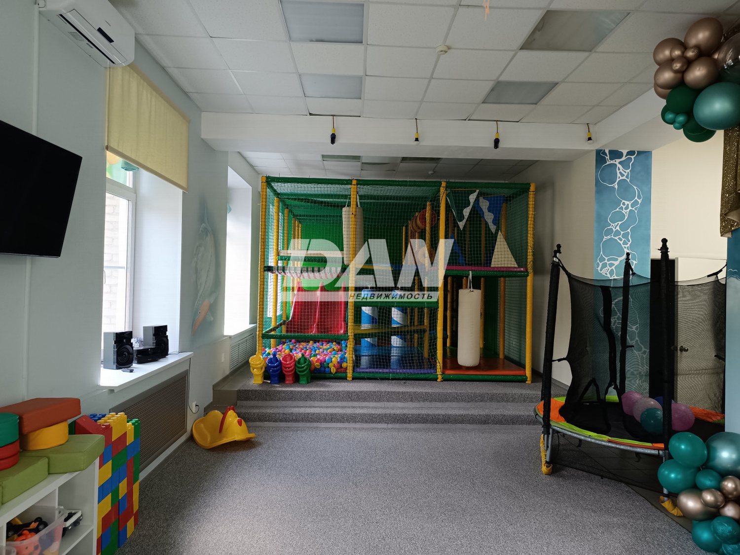 Торговое помещение 200 м²