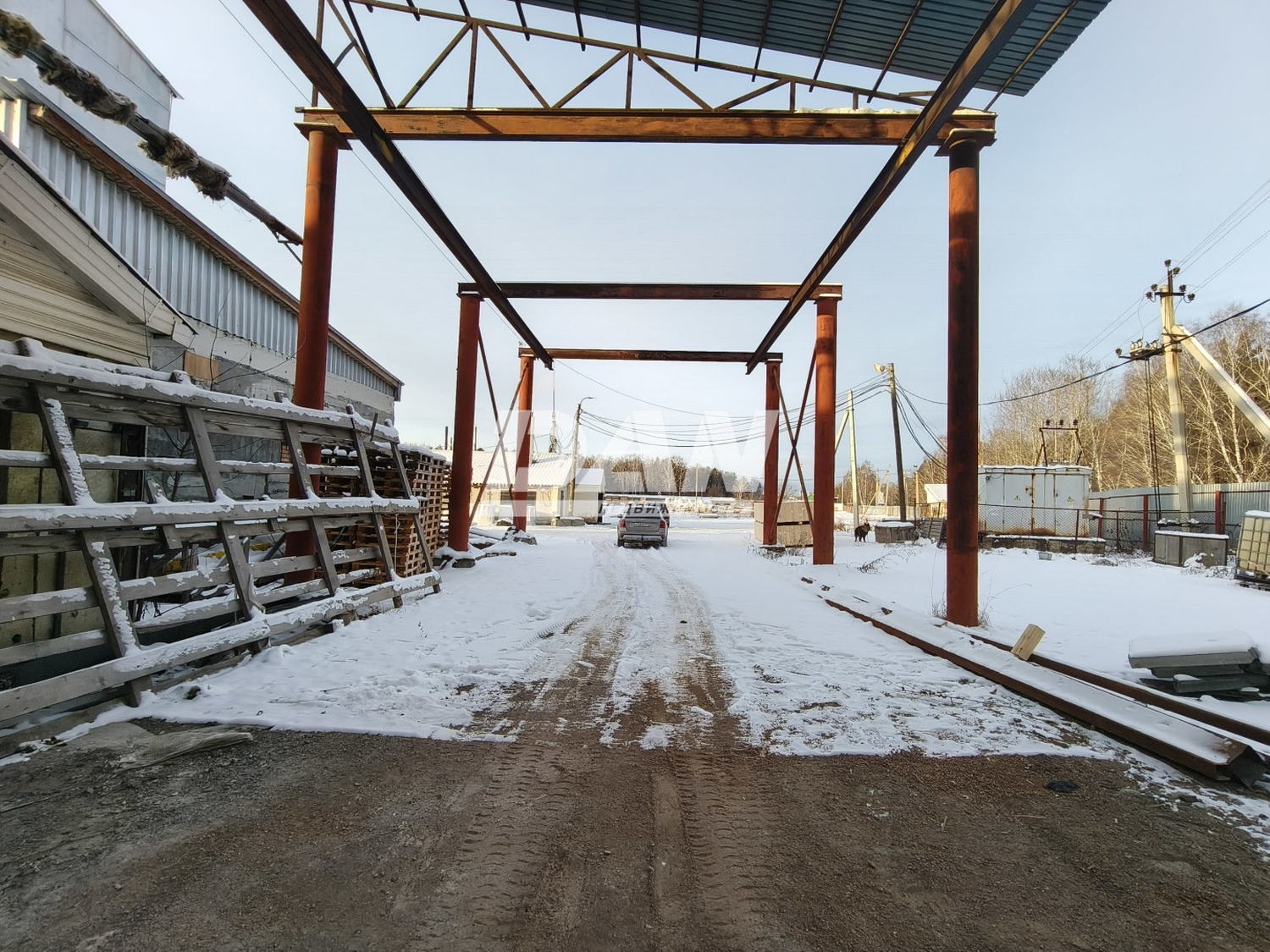 Производственное помещение 1627 м²