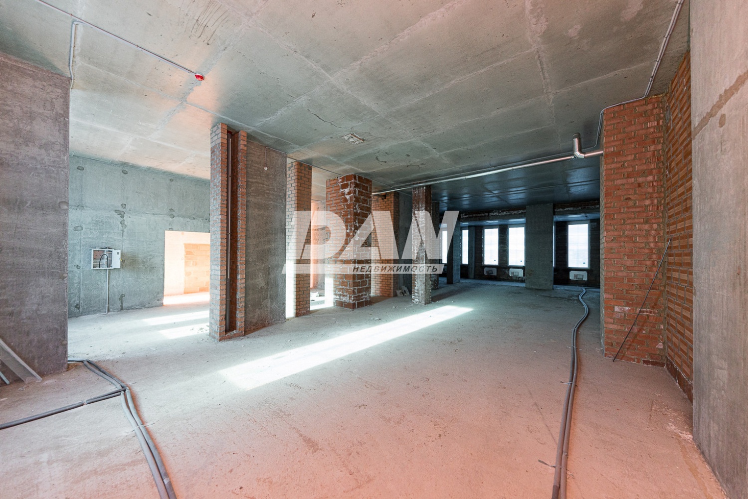 Торговая площадь 313,6 м²