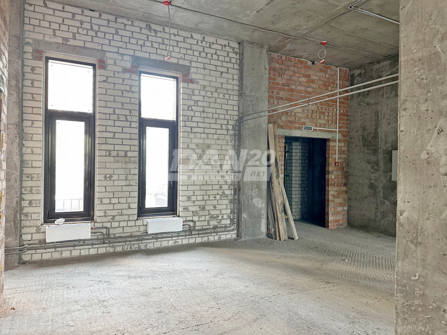 Торговое помещение 270 м²
