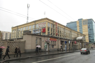 Торги по Кузнечному и Московскому рынкам в Петербурге пройдут в начале 2019 года