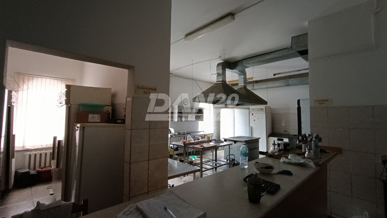 Помещение свободного назначения 587,8 м²