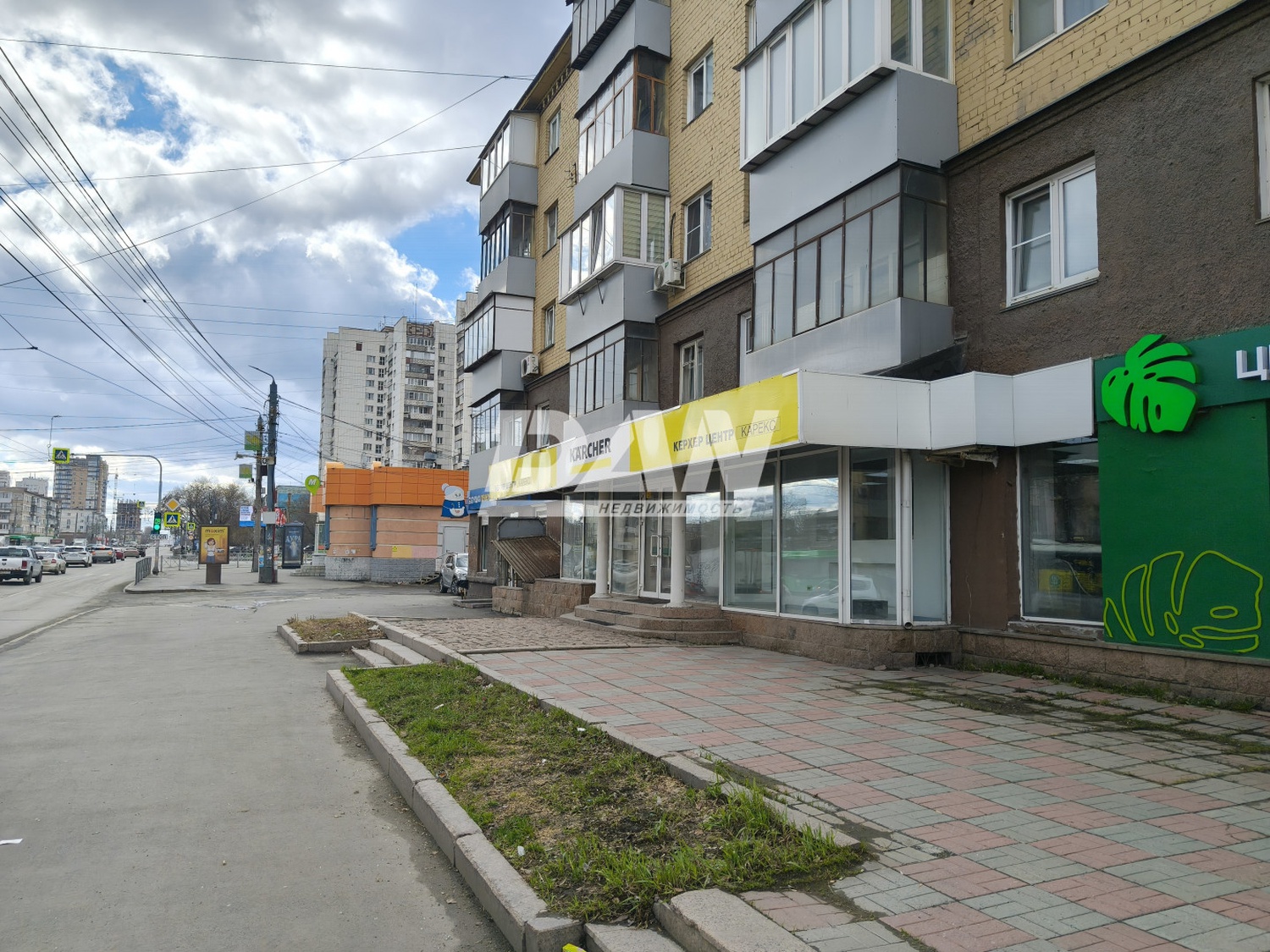 Торговое помещение 180 м²