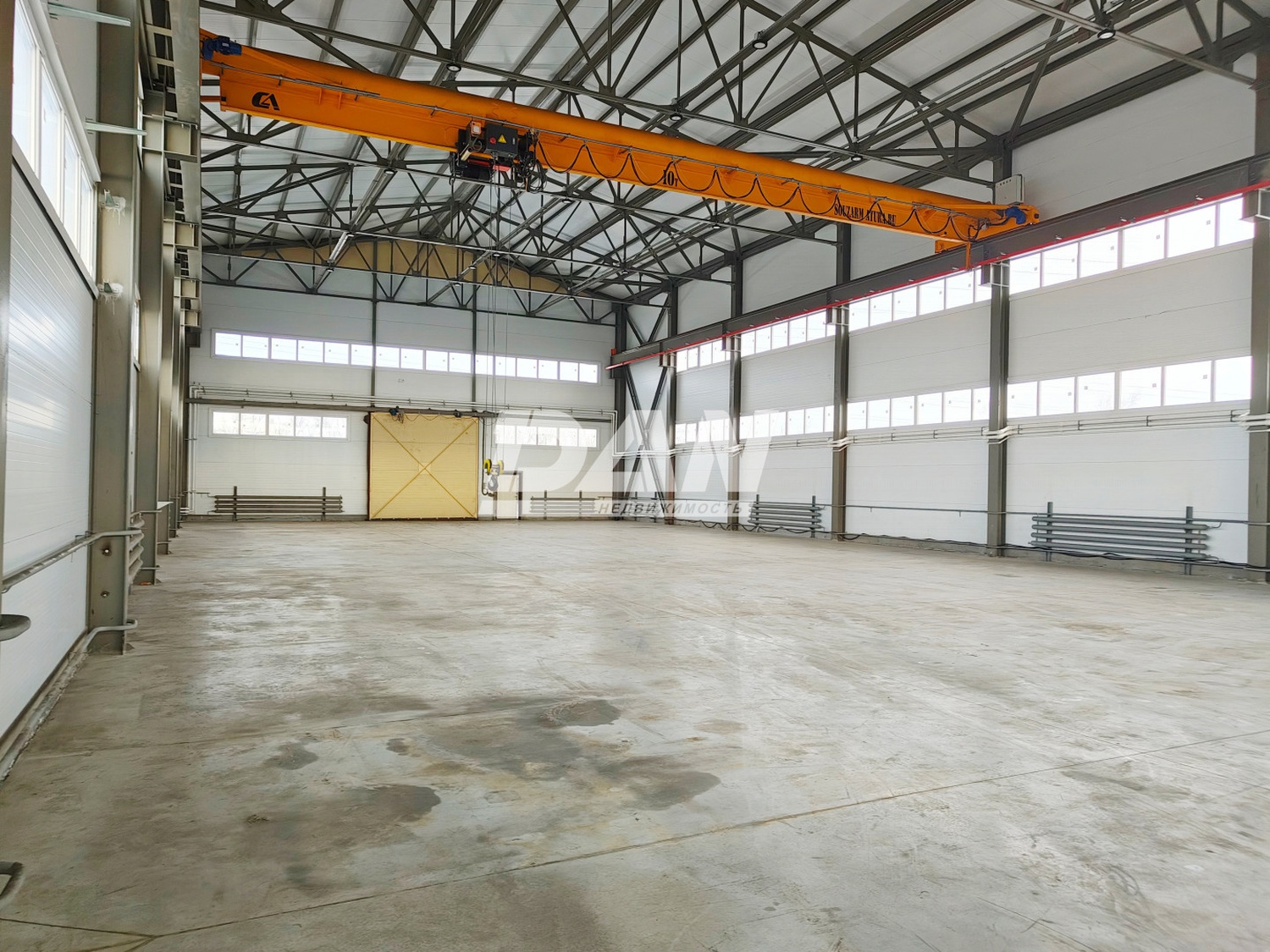 Производственное помещение 900 м²