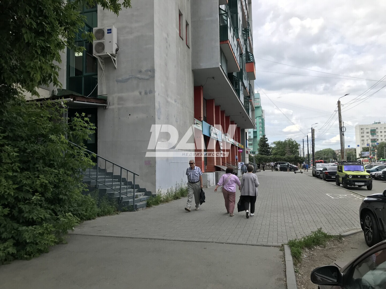 Торговое помещение 97,6 м²