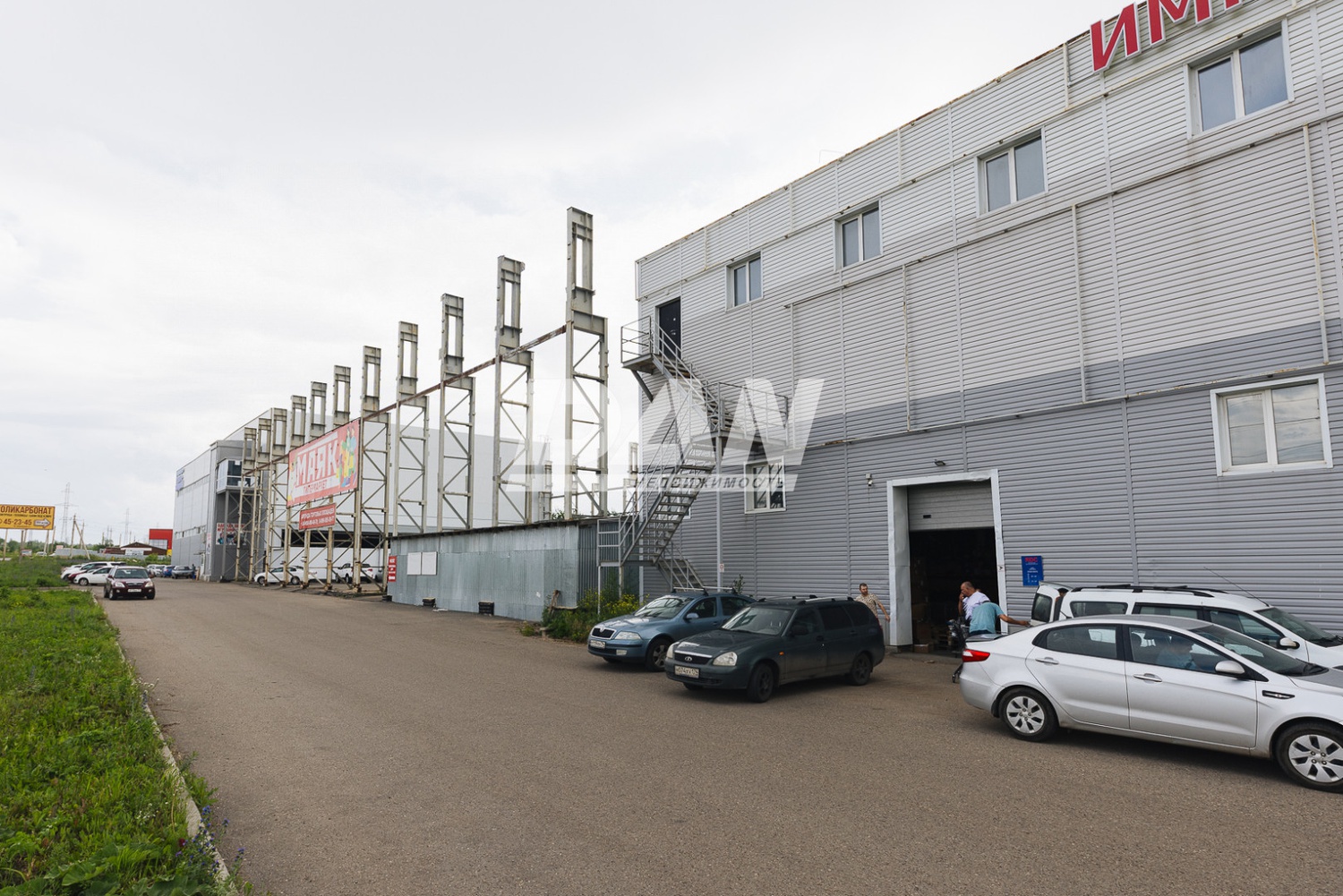 Торговая площадь 5000 м²