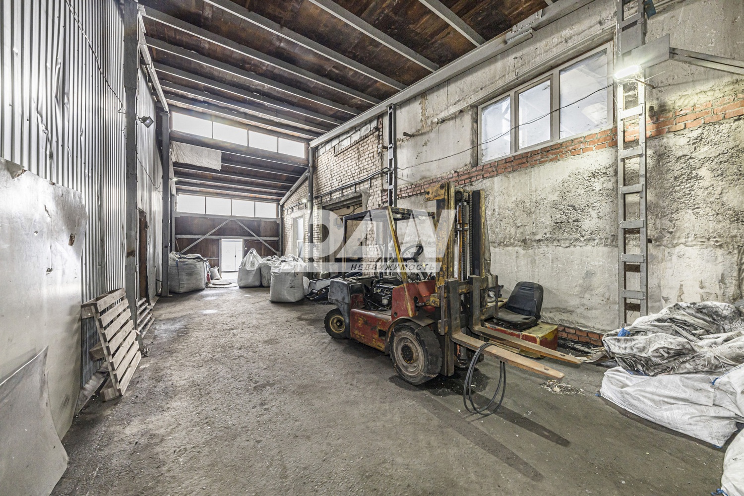 Производственное помещение 940,4 м²