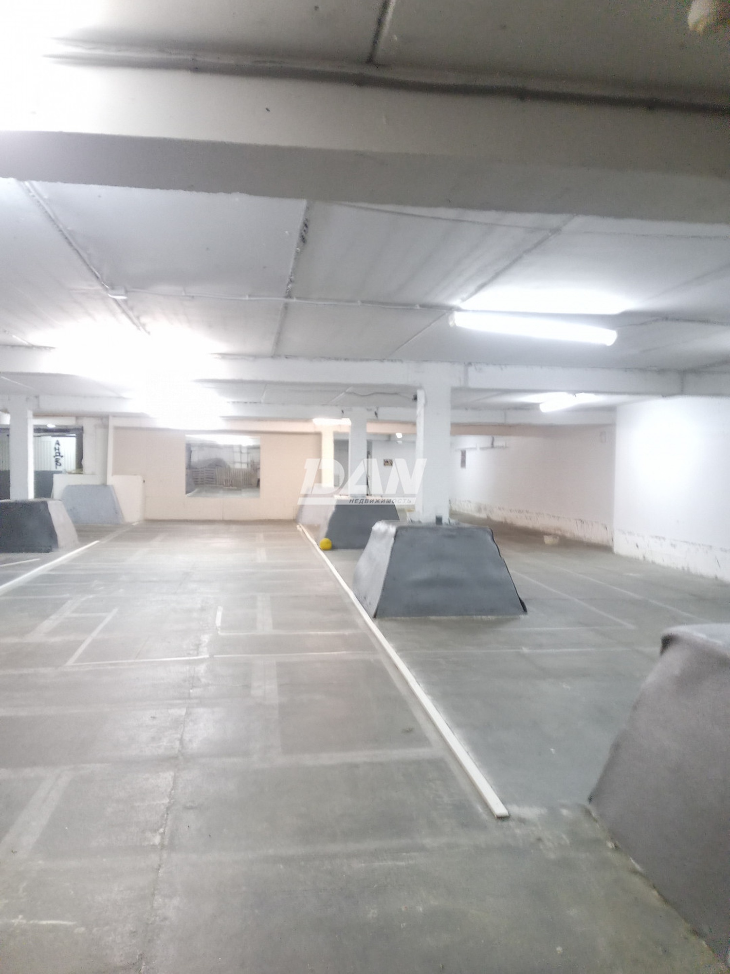 Помещение свободного назначения 400 м²