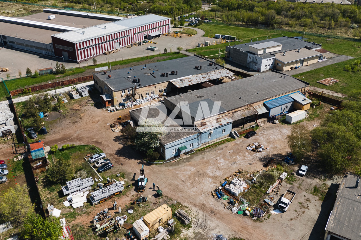 Производственное помещение 1256 м²