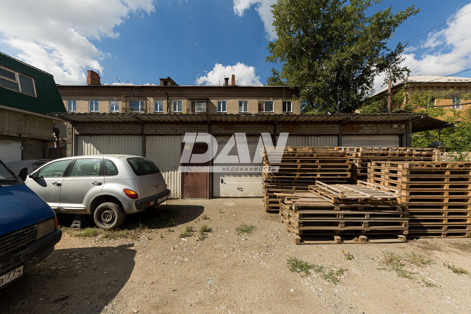 Земельный участок 1500 м²