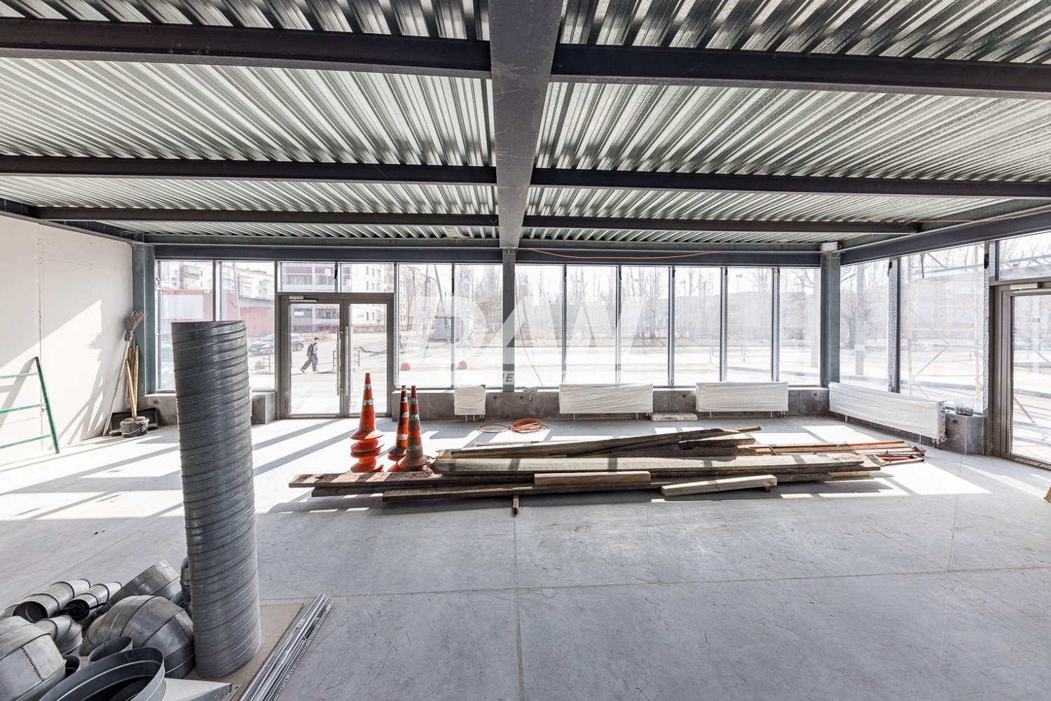 Торговое помещение 335 м²