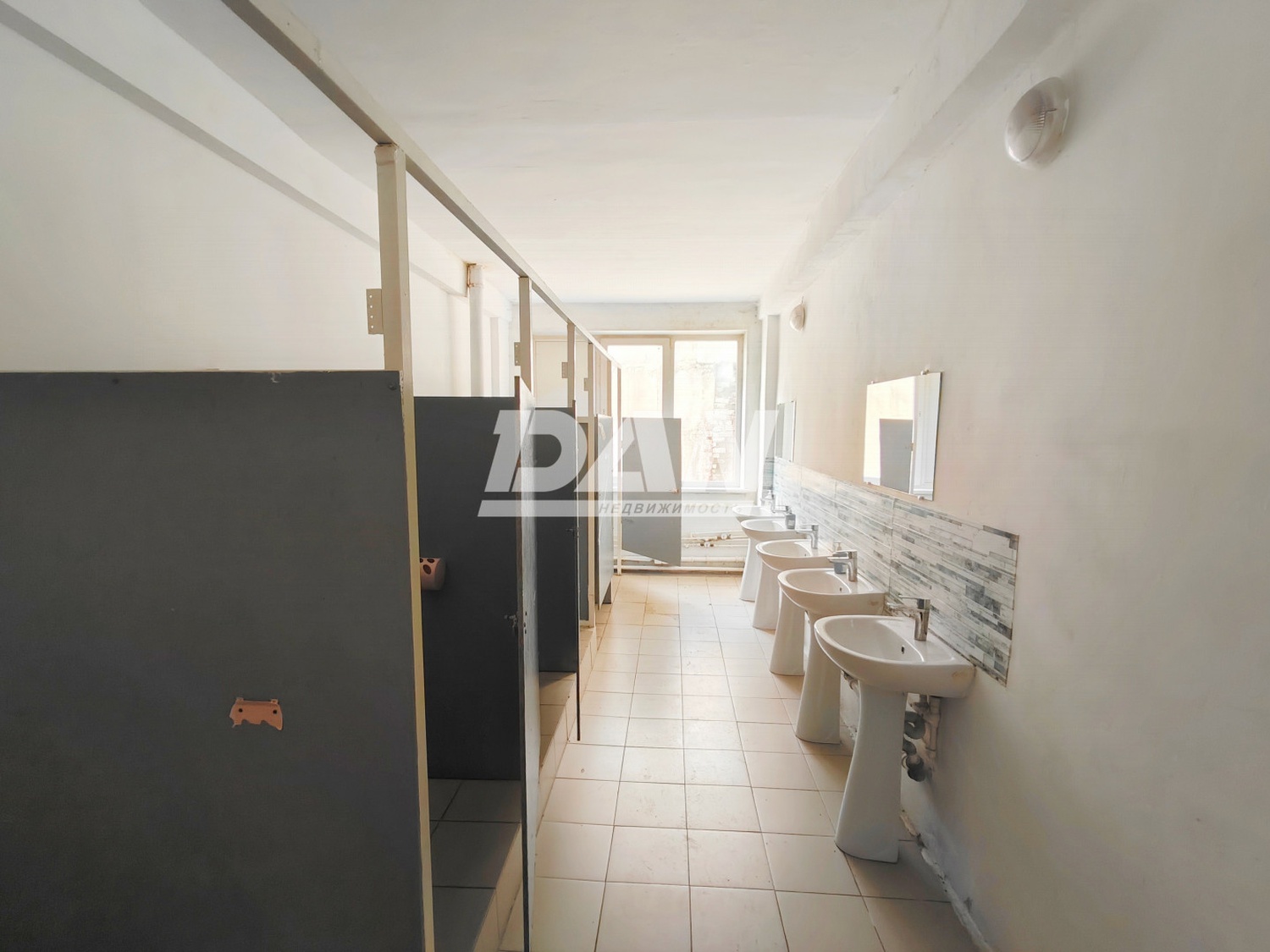 Помещение свободного назначения 4439,9 м²