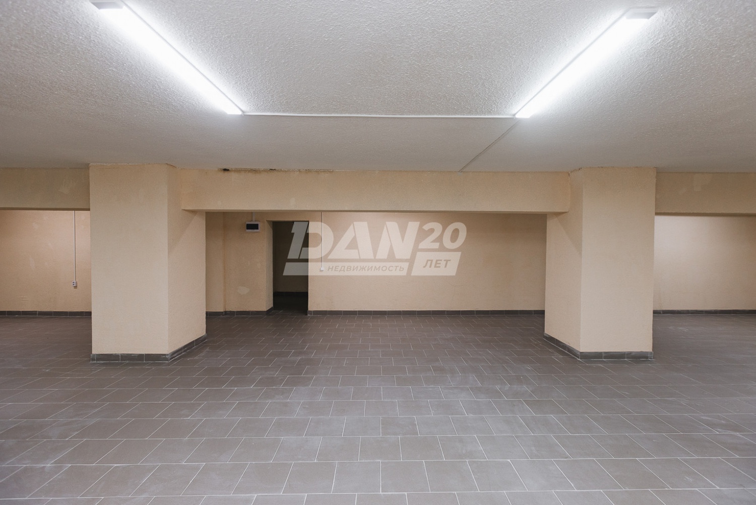 Помещение свободного назначения 610 м²