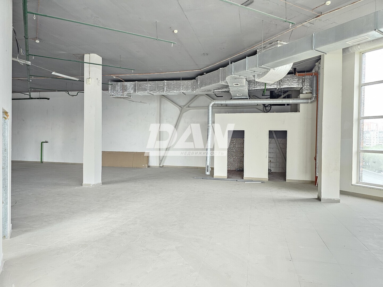Помещение свободного назначения 356 м²