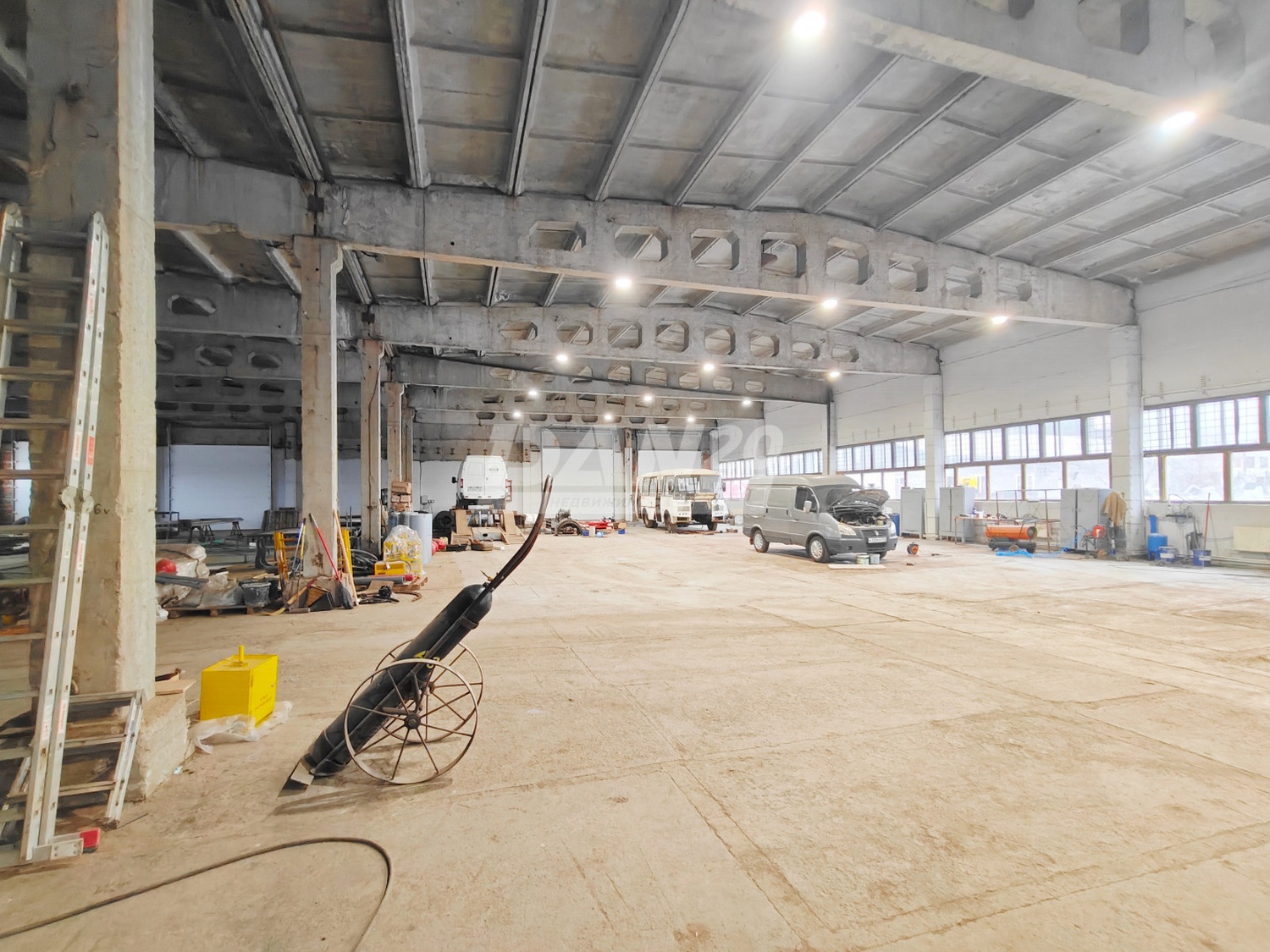 Производственное помещение 23000 м²