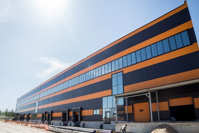 Компания «Оптиком» стала новым арендатором складского комплекса «Октавиан» в Петербурге