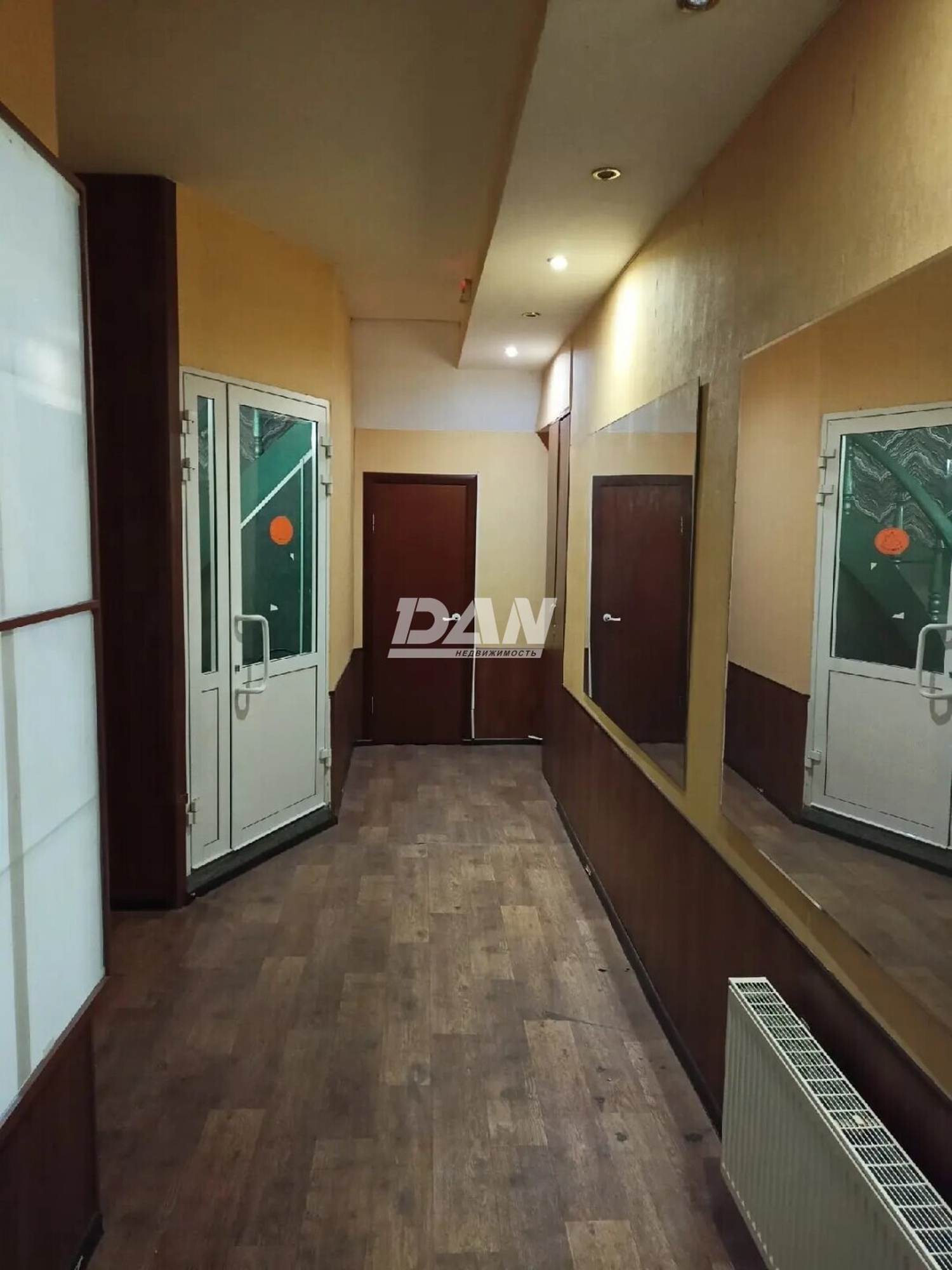 Помещение свободного назначения 447,7 м²