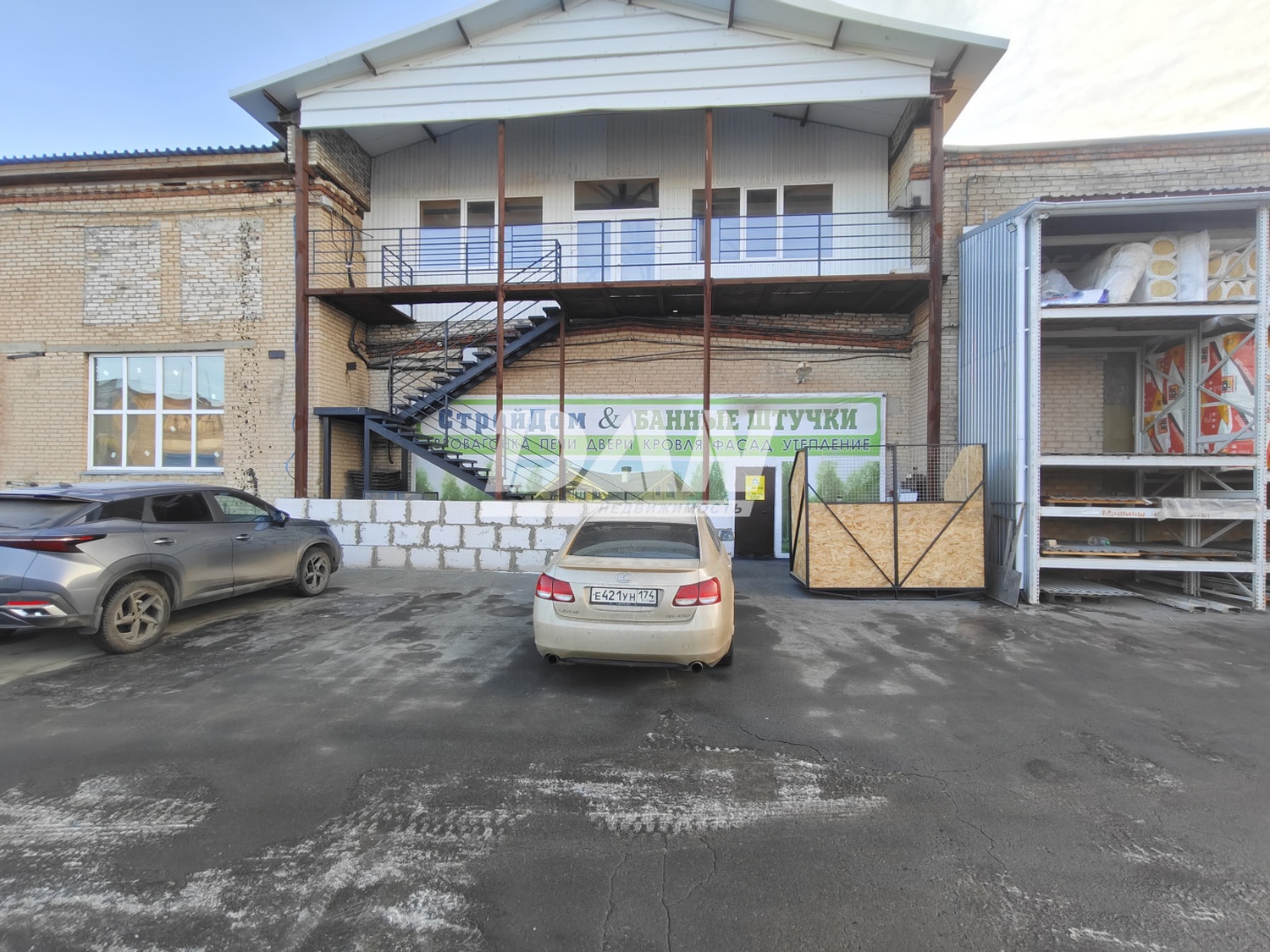 Торговое помещение 176 м²