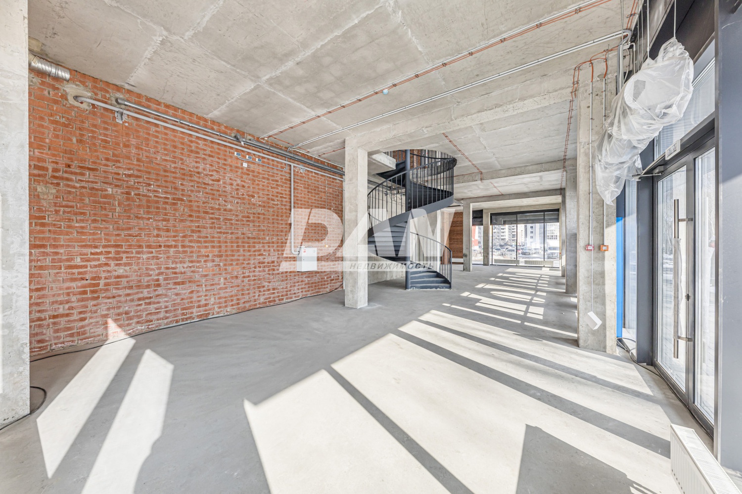 Торговая площадь 459,6 м²