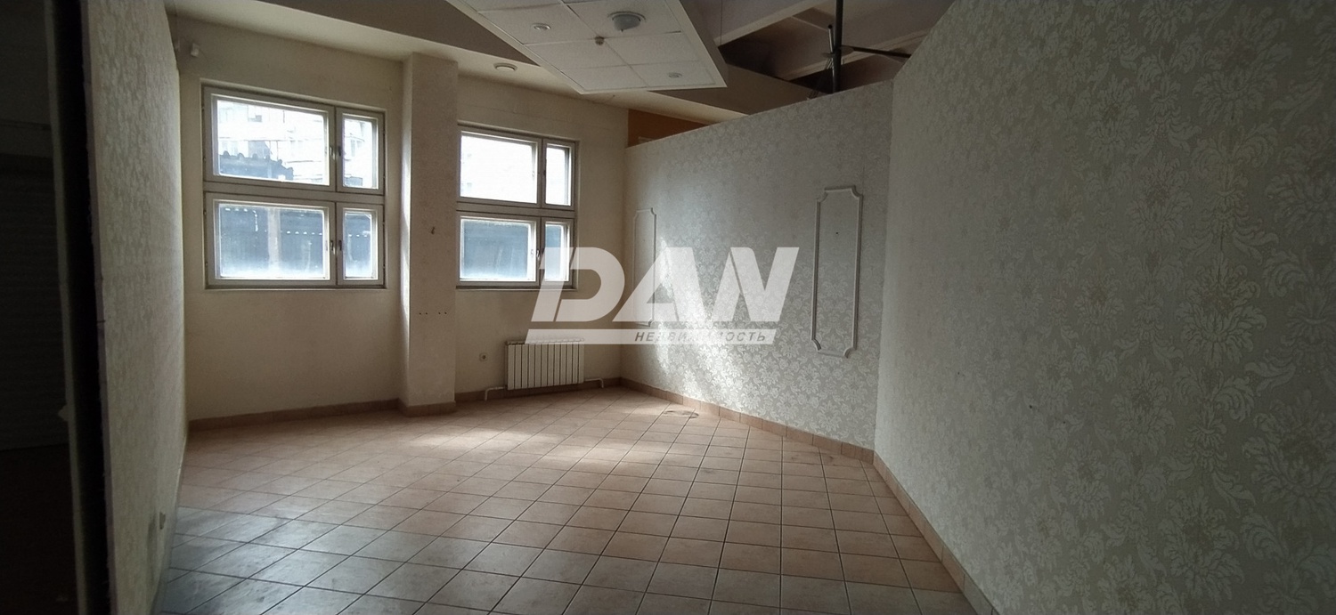 Помещение свободного назначения 820 м²