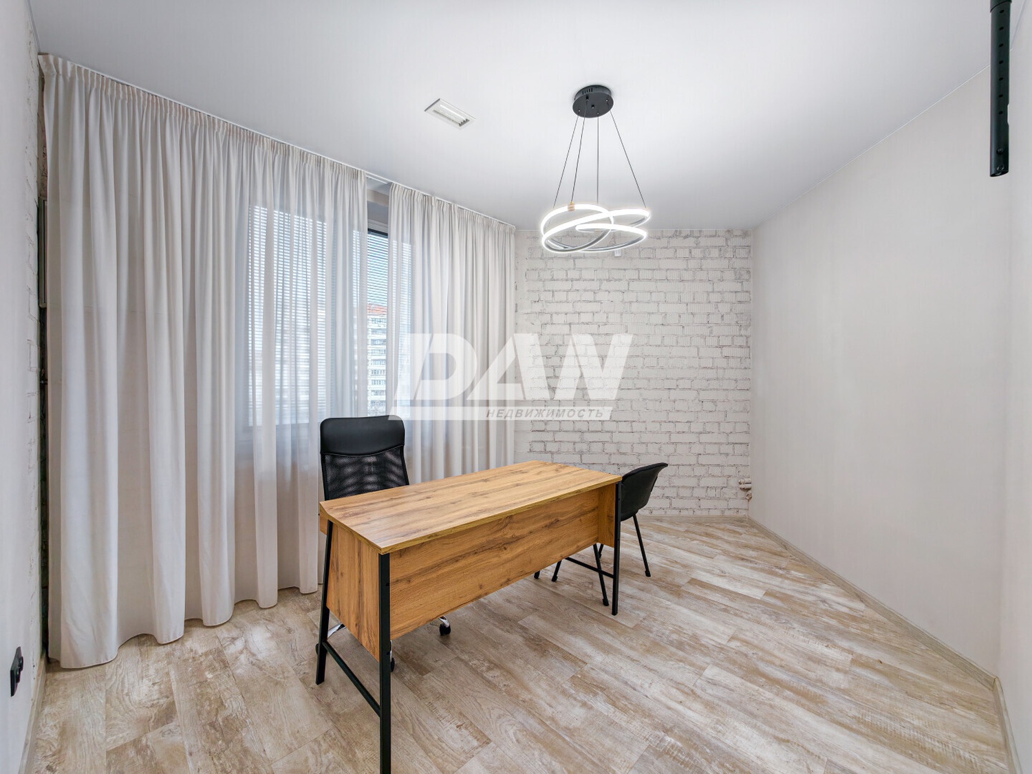 Помещение свободного назначения 321 м²