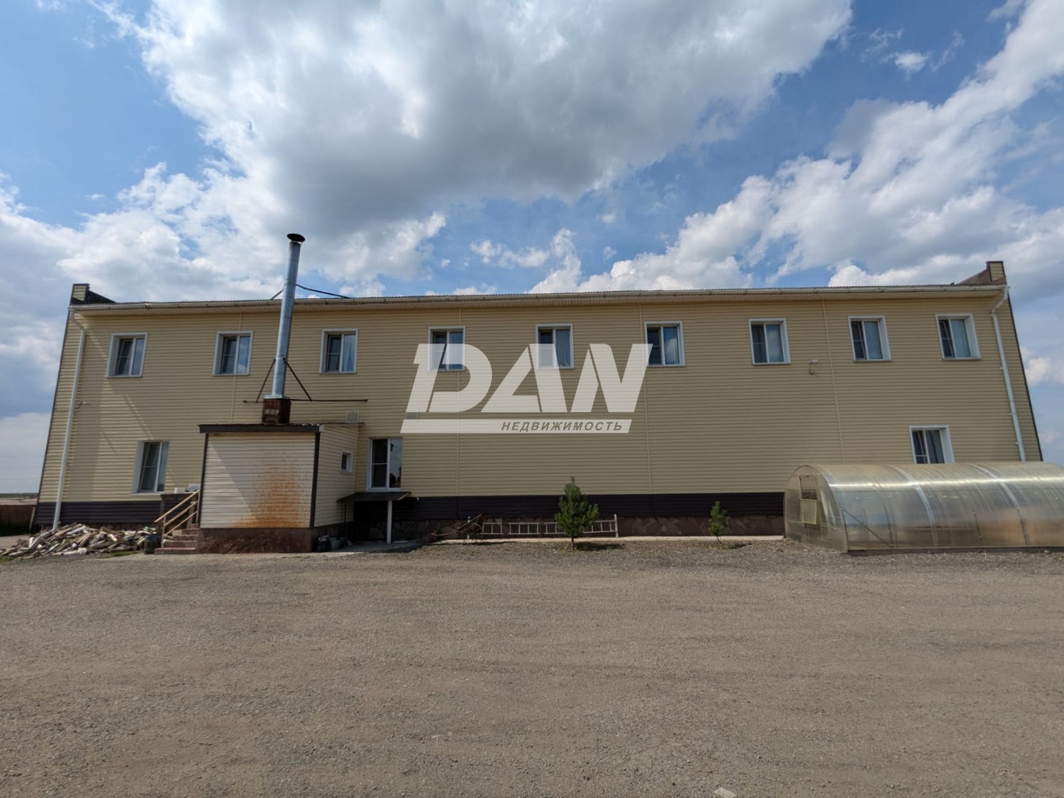 Торговое помещение 329,3 м²