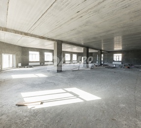 Торговое помещение, 461 м²