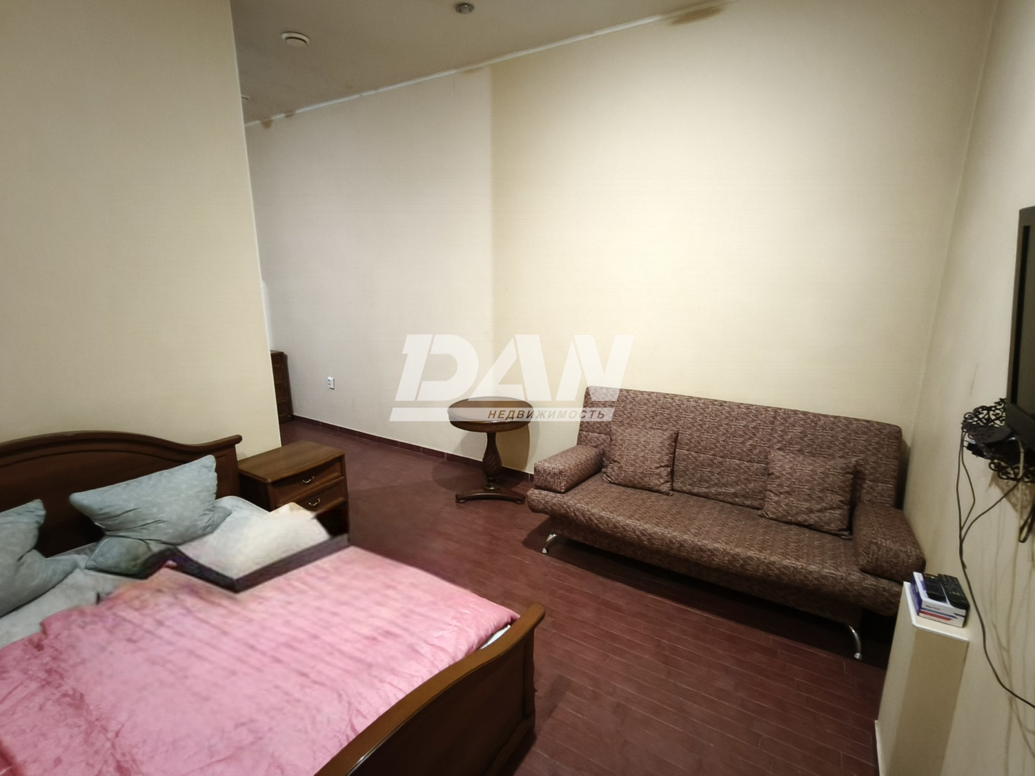 Торговое помещение 283 м²