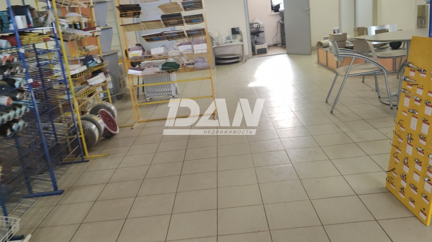 Помещение свободного назначения 339 м²