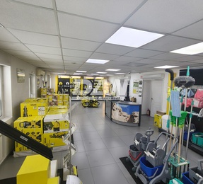 Торговое помещение, 180 м²