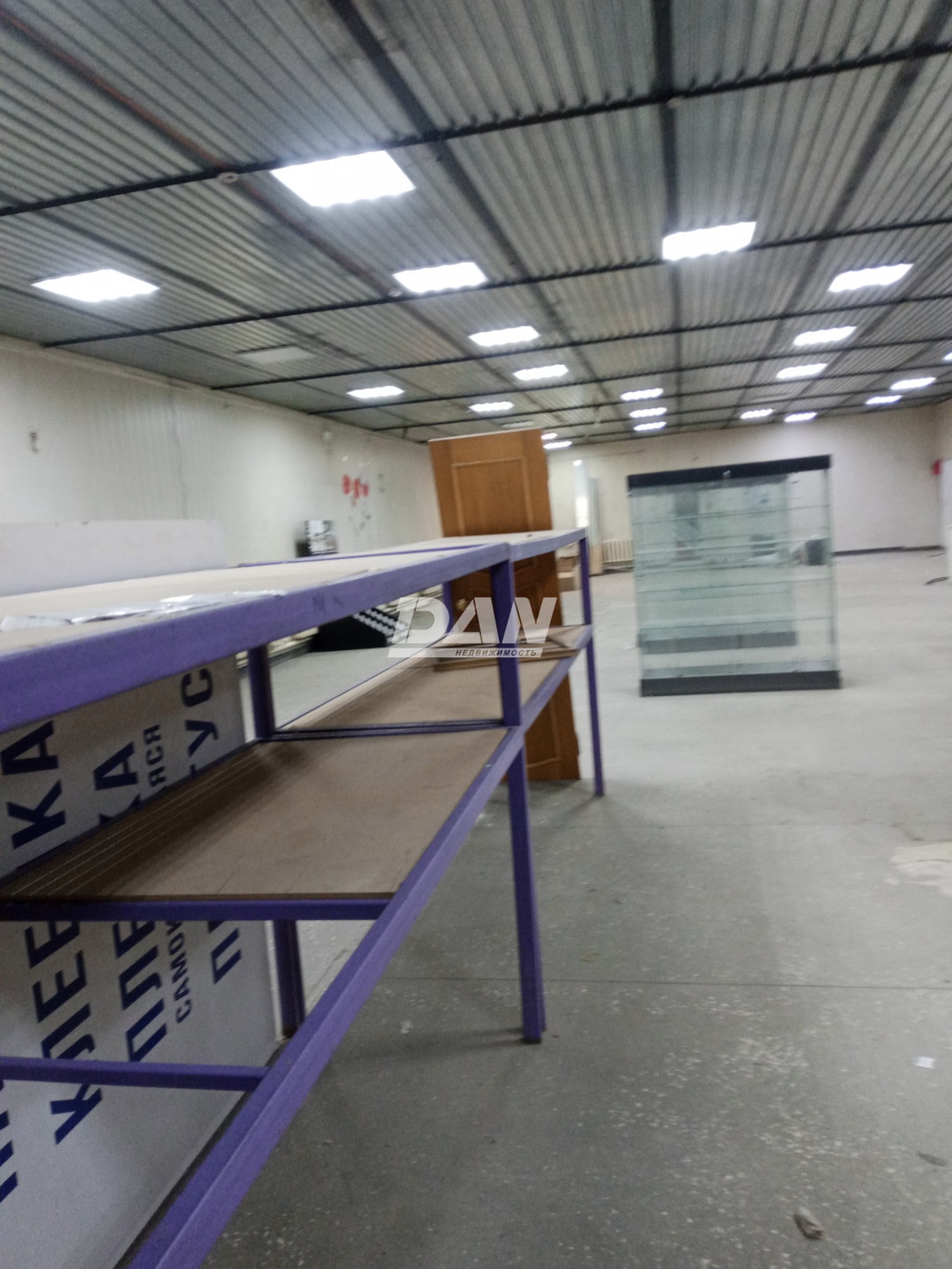 Торговое помещение 400 м²